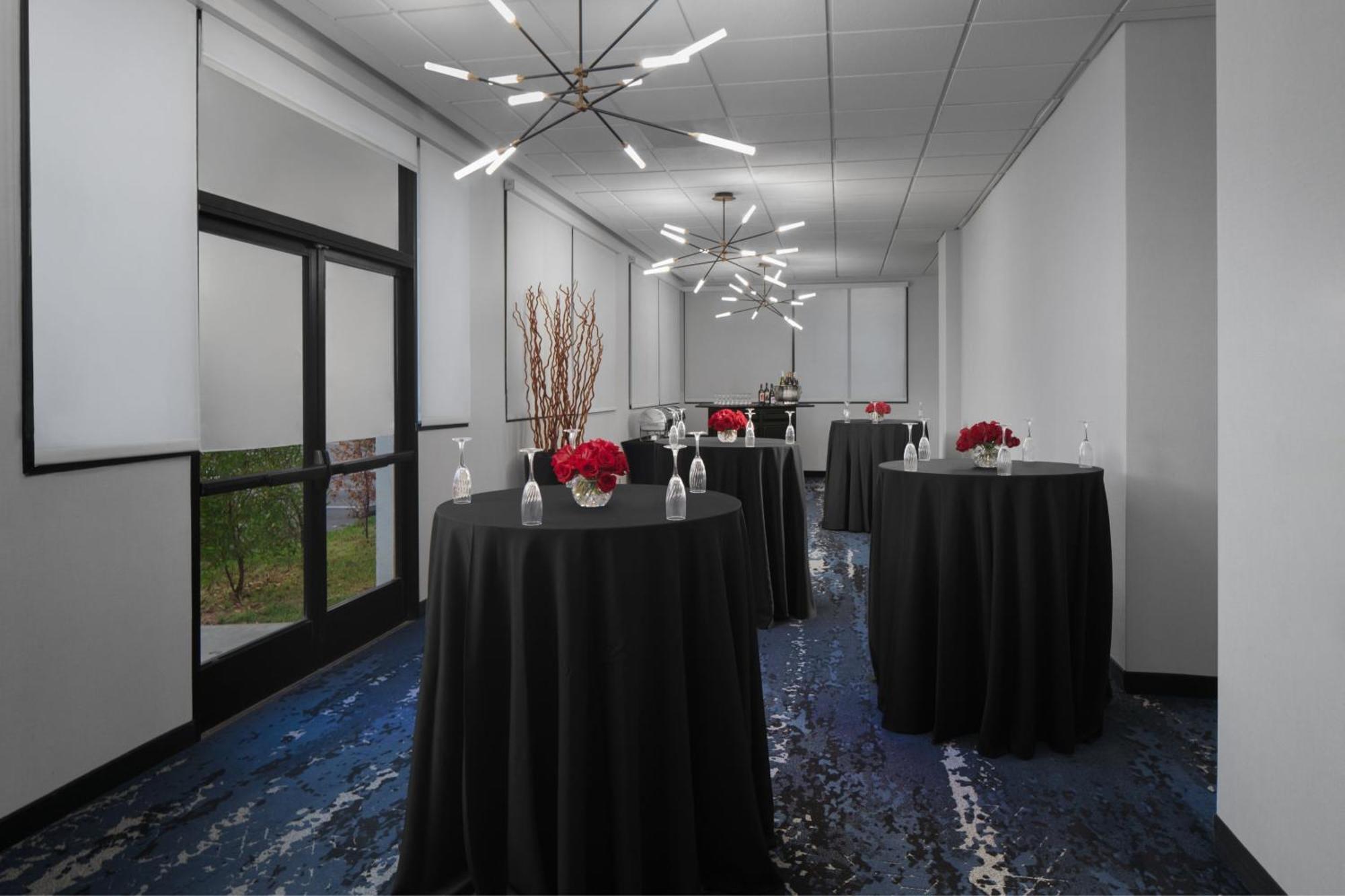 Courtyard By Marriott Anaheim / Orange County Hotel 3*