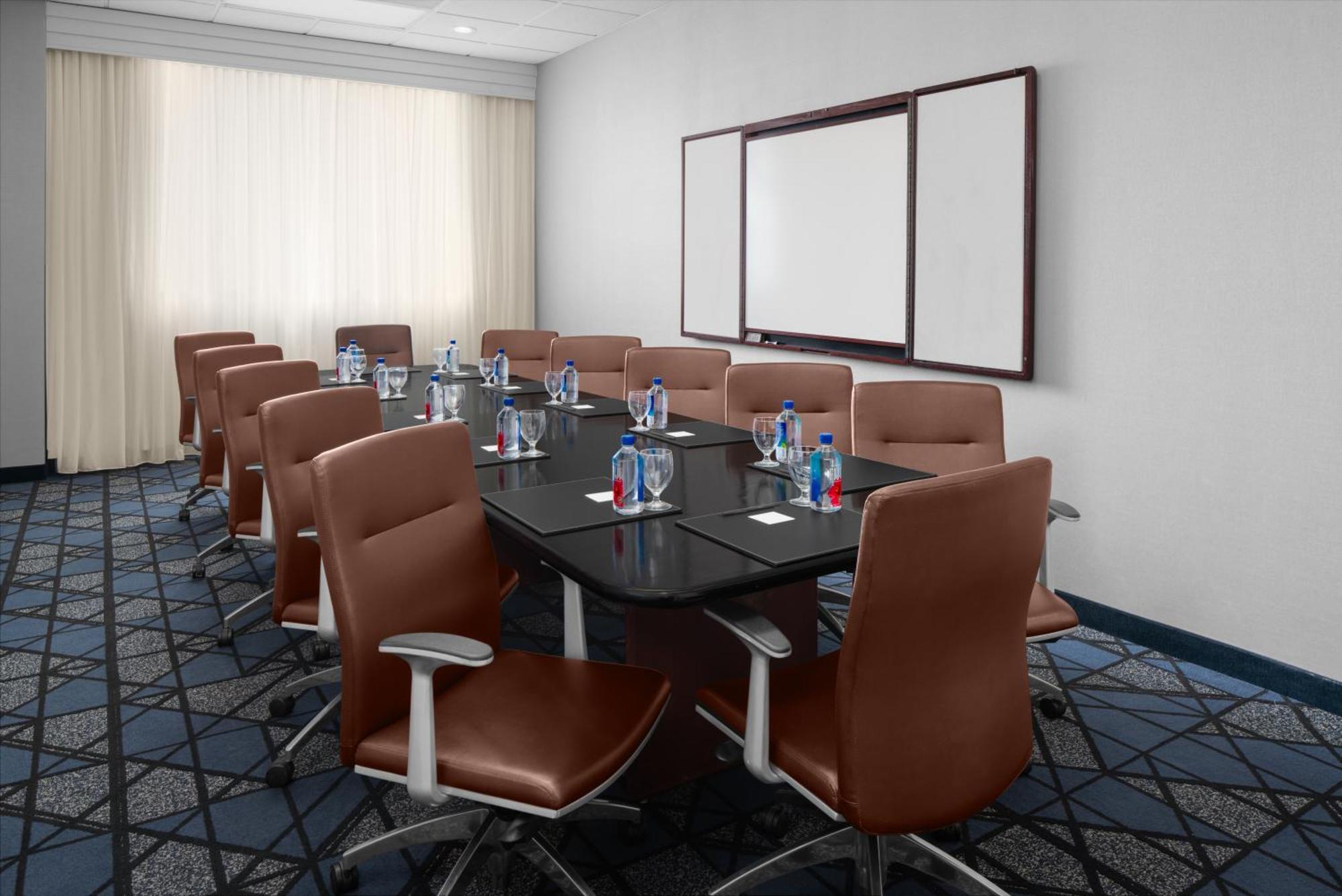 Courtyard By Marriott Anaheim / Orange County 3* Cypress