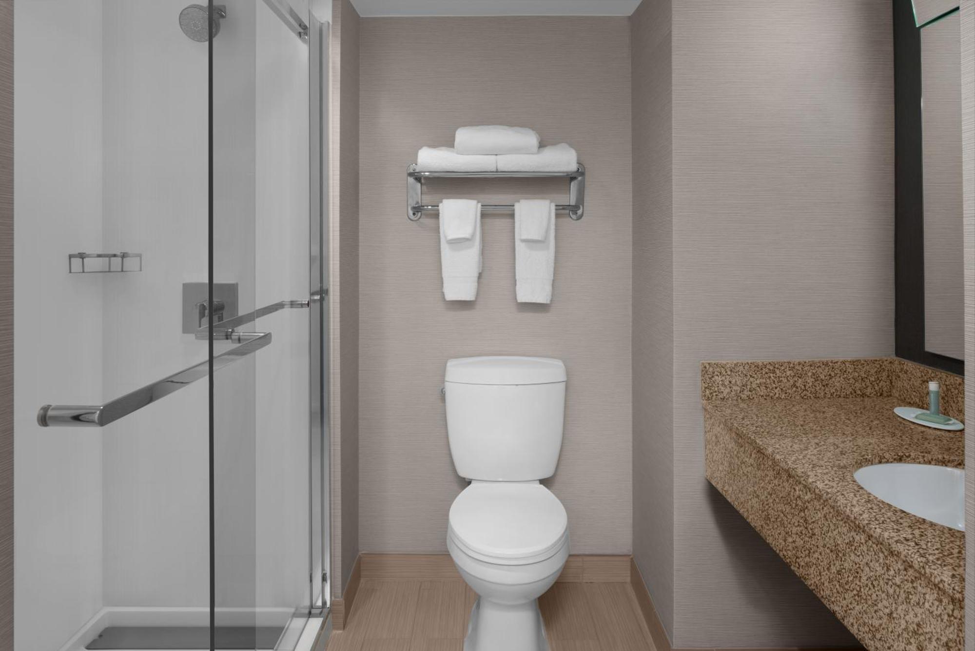 Courtyard By Marriott Anaheim / Orange County Hotel
