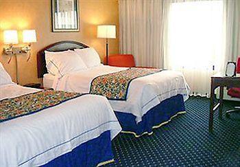 Courtyard By Marriott Anaheim / Orange County
