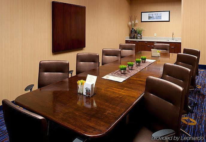 Hotel Courtyard By Marriott Anaheim / Orange County 3*