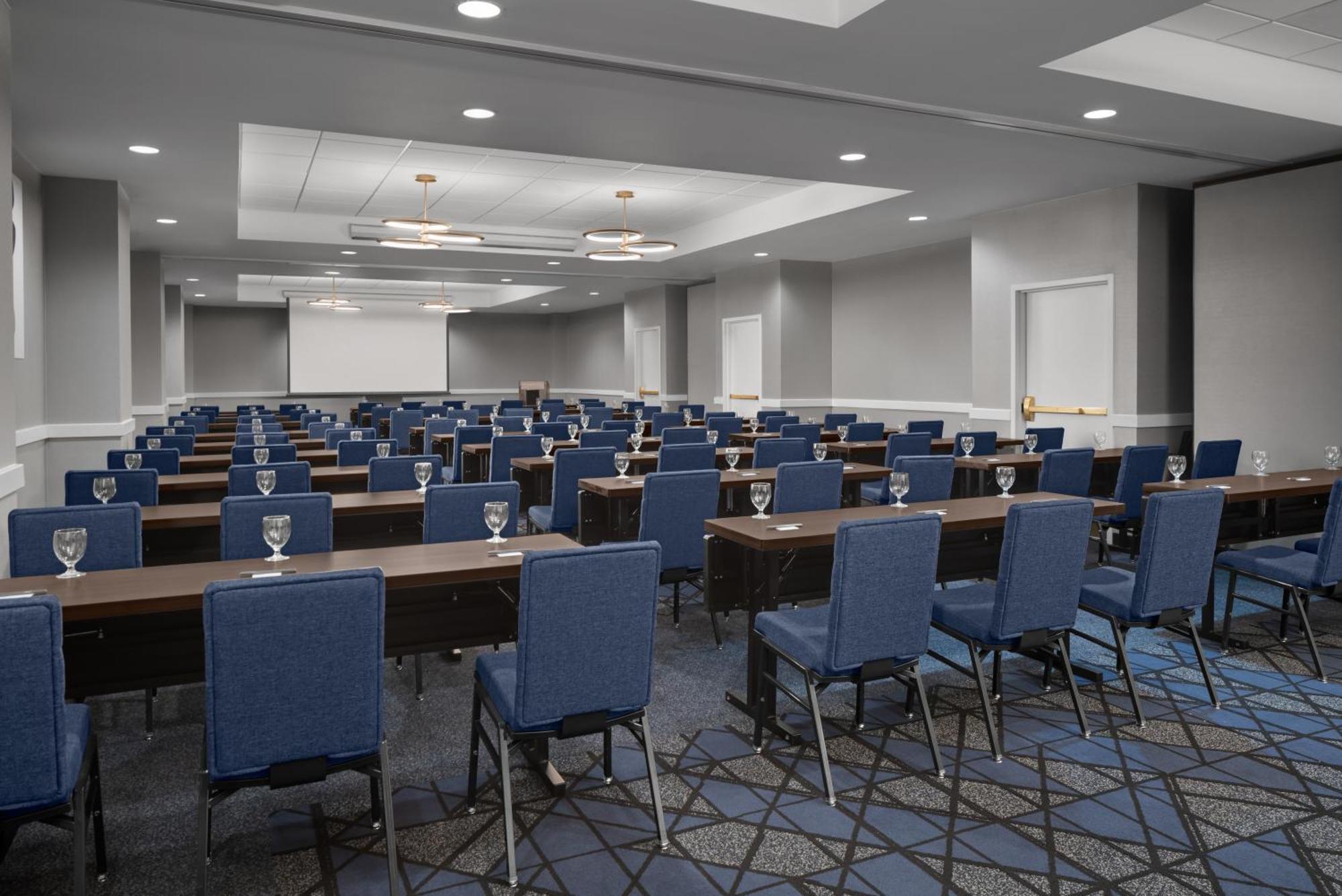 Courtyard By Marriott Anaheim / Orange County Hotel Cypress